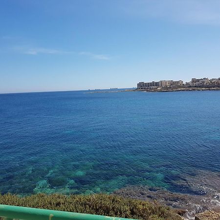 Large Apartment In Marsascala. Sleeps 6 Marsaskala Exterior photo